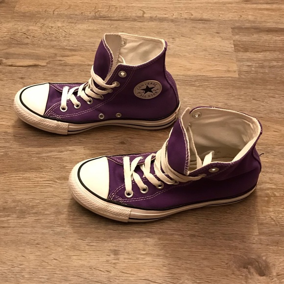 Women’s Purple High Top Converse Shoes - Picture 9 of 14